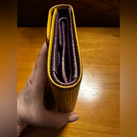 Louis Vuitton Yellow/Purple Epi Leather Medium Snap Wallet - Picture 7 of 11